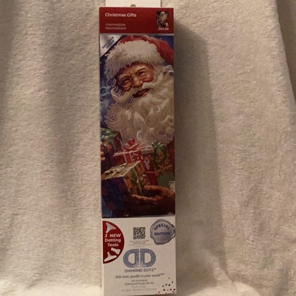 Diamond Dotz Christmas Gifts - Santa Craft Kit - NIP - Intermediate